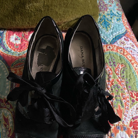 Dana Buchman shoes (size 6) - Picture 6 of 6